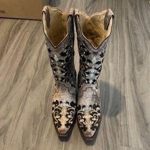 Corral cowgirl boots